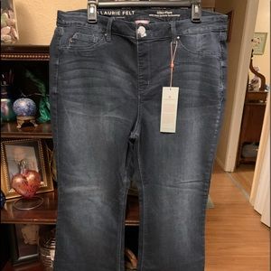 Laurie Felt silky denim boot leg NWT 1XP